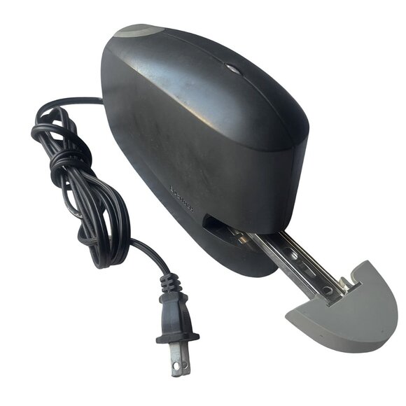 Bostitch 02210 20-Sheet Capacity Wired Plug In Destop Electric Stapler - Picture 6 of 6